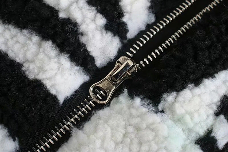 Zebra Desenli Peluş Ceket